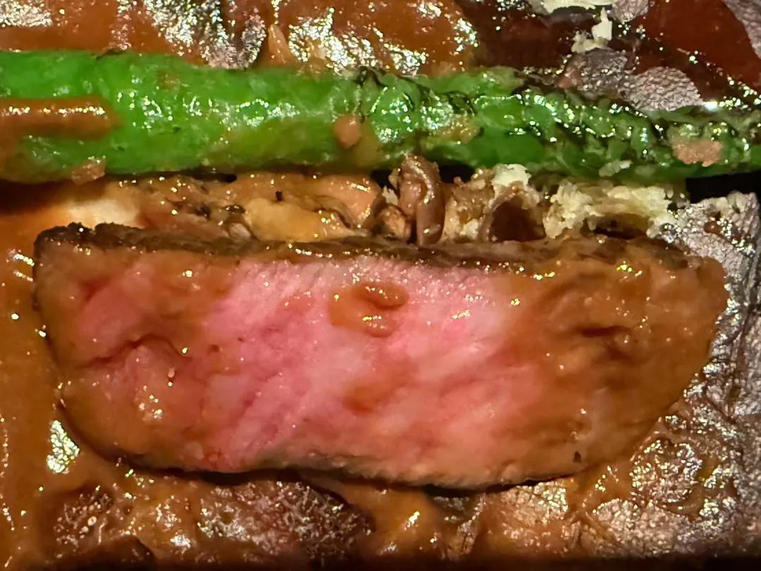 宮崎A5和牛後腿肉。(圖/黃宏輝提供)