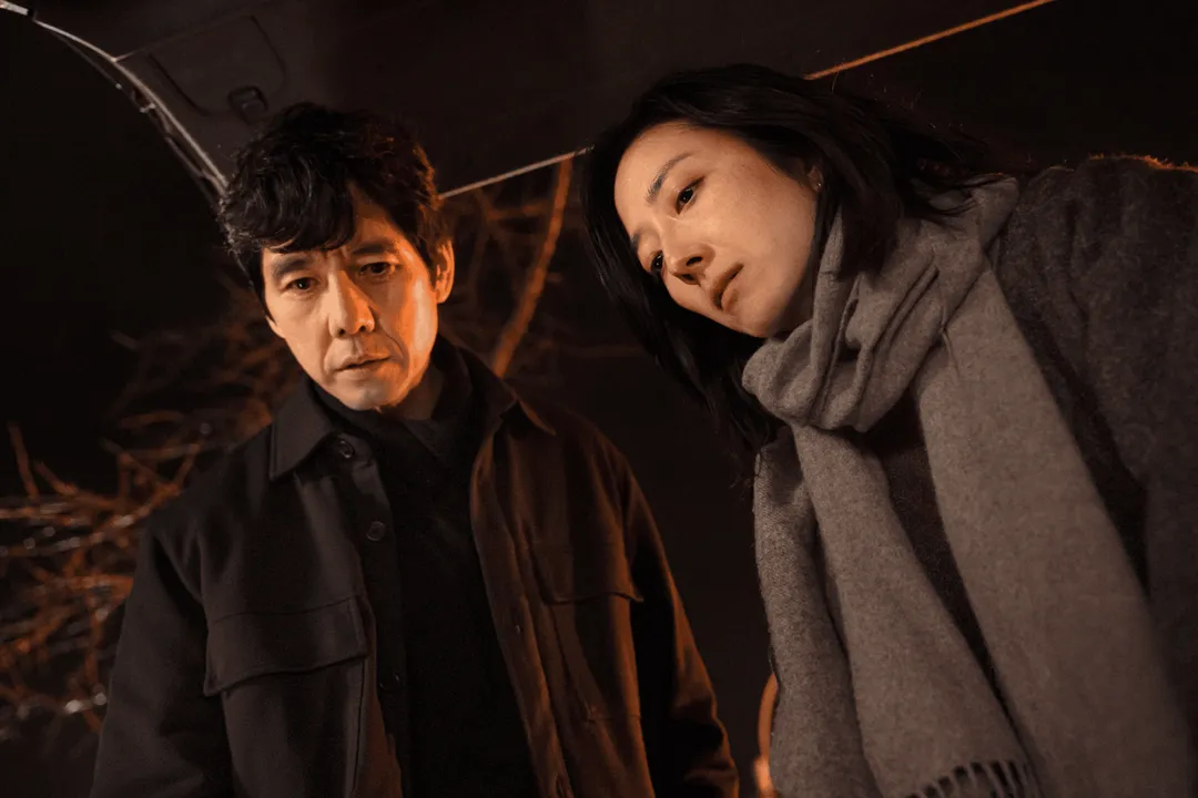 台日美合製的懸疑電影《最親愛的陌生人》將於16日在台上映。(圖/甲上娛樂 提供) 