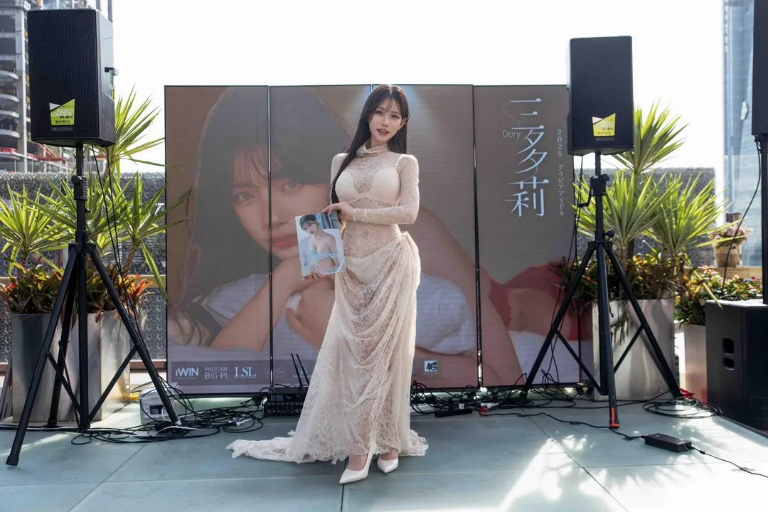 多莉擁有火辣身材。（圖／曖維多媒體廣告行銷提供）