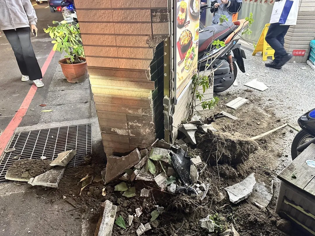 車禍現場。(圖/警方提供)