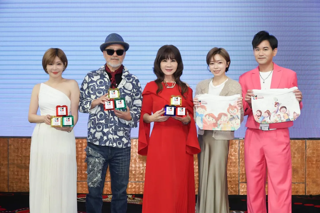 龍千玉（中）將在4月25日舉辦《男人情女人心》演唱會。（圖／台灣愛與希望國際關懷協會）