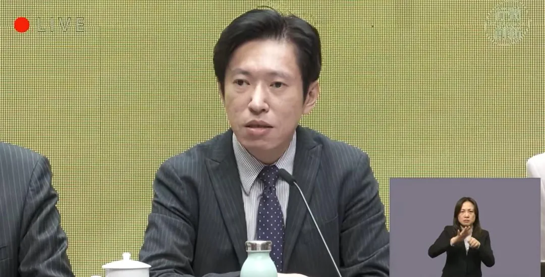 行政院秘書長張惇涵稱台美關稅賴政府有守有為。(圖/擷取自行政院YT)