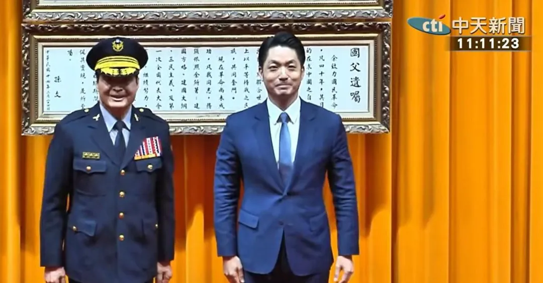 台北市長蔣萬安與新任台北市警察局長林炎田。（中天新聞）