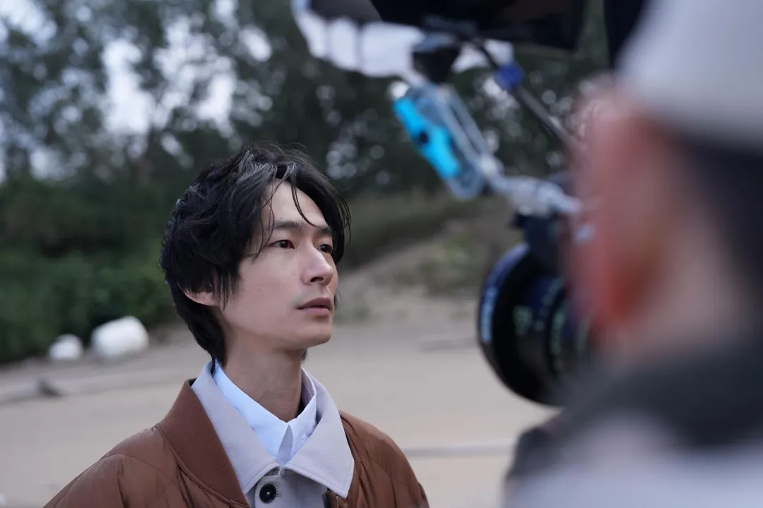 黃河飾演一名因女友癌逝的悲傷男子。(圖／方時娛樂 提供)