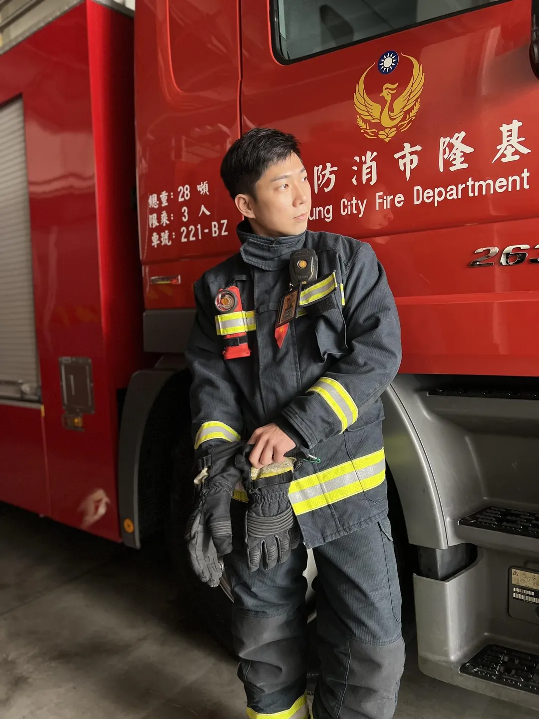 詹能傑的弟弟詹庭豪同樣是位資深優秀消防員。（圖／基隆市消防局臉書）