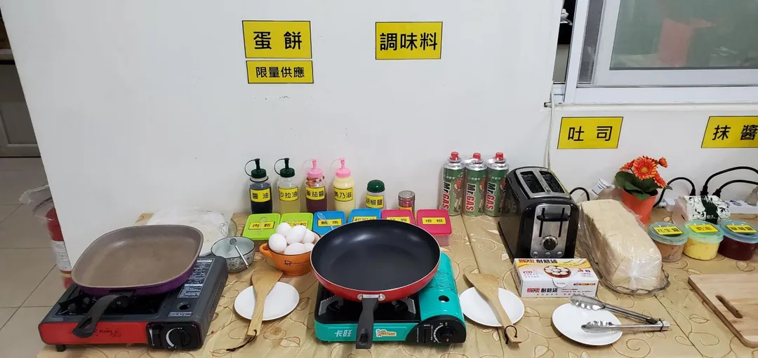 「大仁e學苑」平日免費提供現煮早餐buffet。（圖／翻攝自臉書／大仁e學苑，下同）