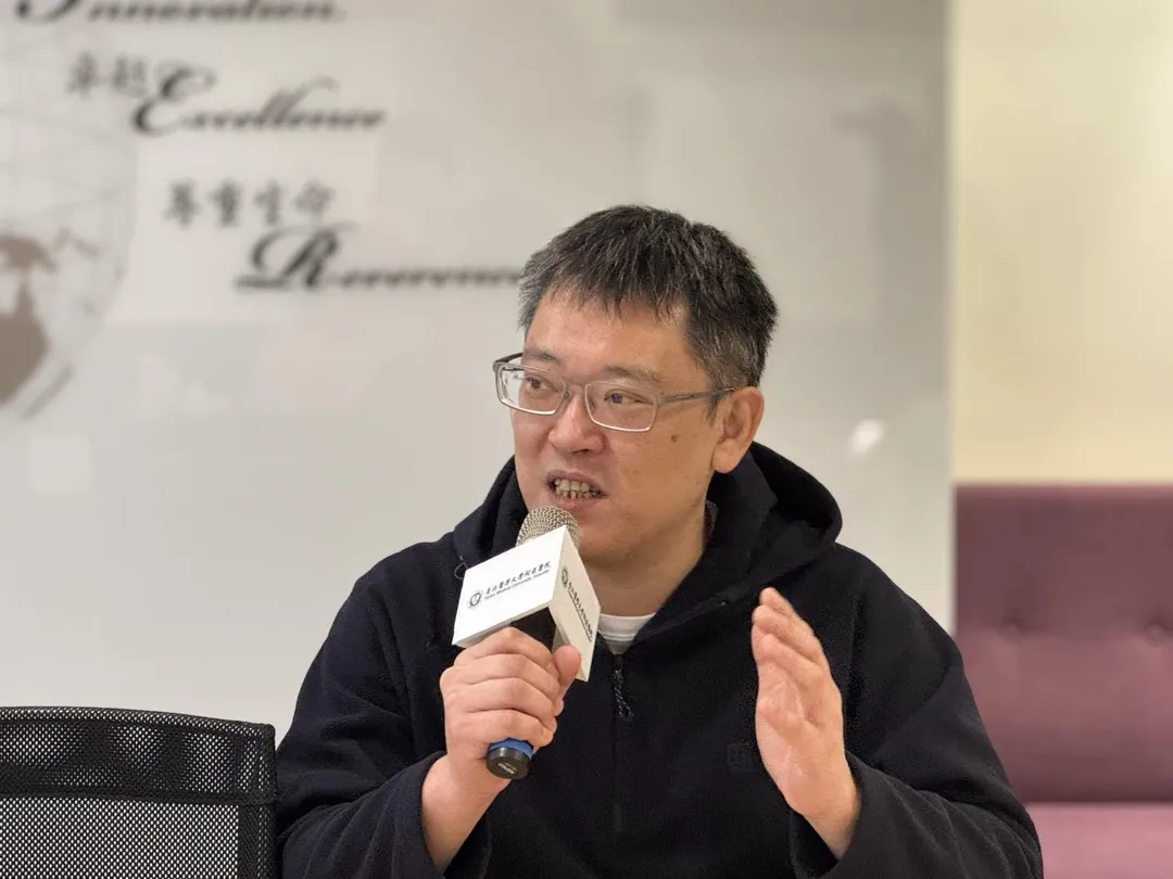 劉先生術後恢復良好，不僅健康重返職場，也恢復原本溫和開朗的個性，成功改善家庭關係。（圖／臺北醫學大學）