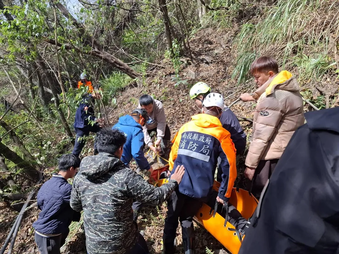 事發山谷多有陡峭斜坡，救援程度高。（圖／神鷹搜救隊提供）