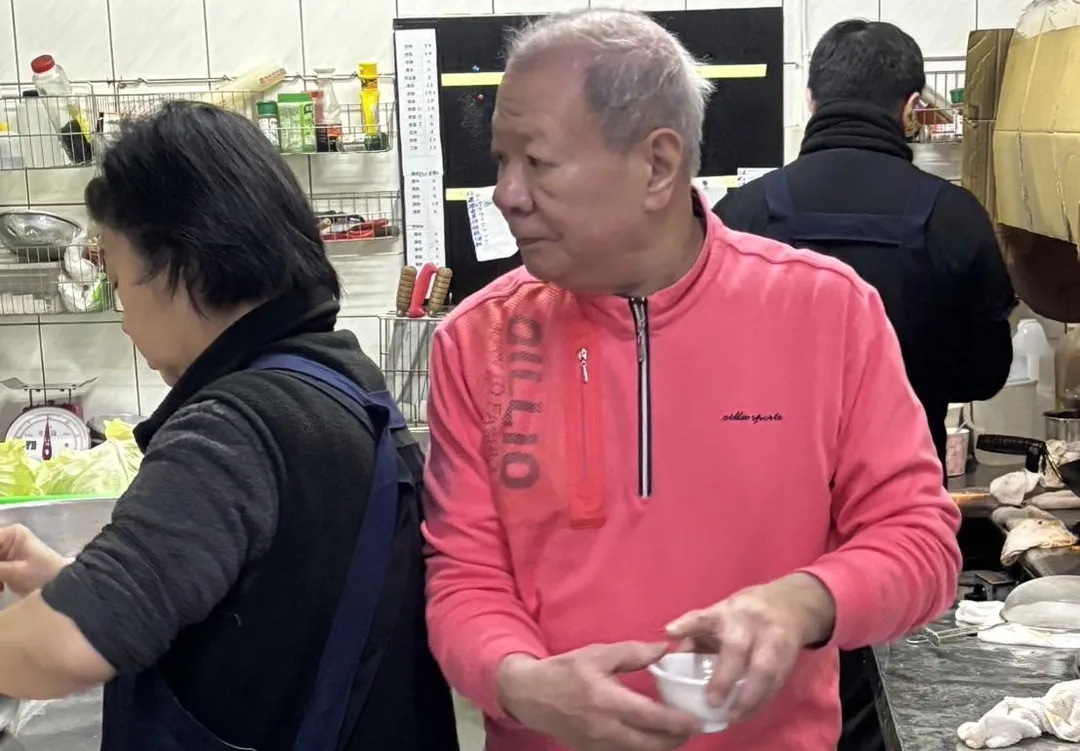 老夫老妻和接班人。(圖/黃宏輝提供)