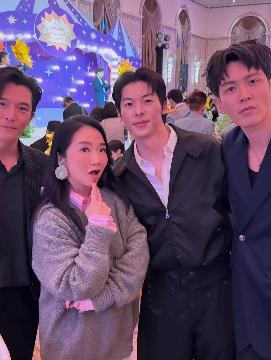 陶晶瑩（左2）曬出與邱澤、許光漢、柯震東三大男神的同框合照。（圖／翻攝陶晶瑩 臉書）