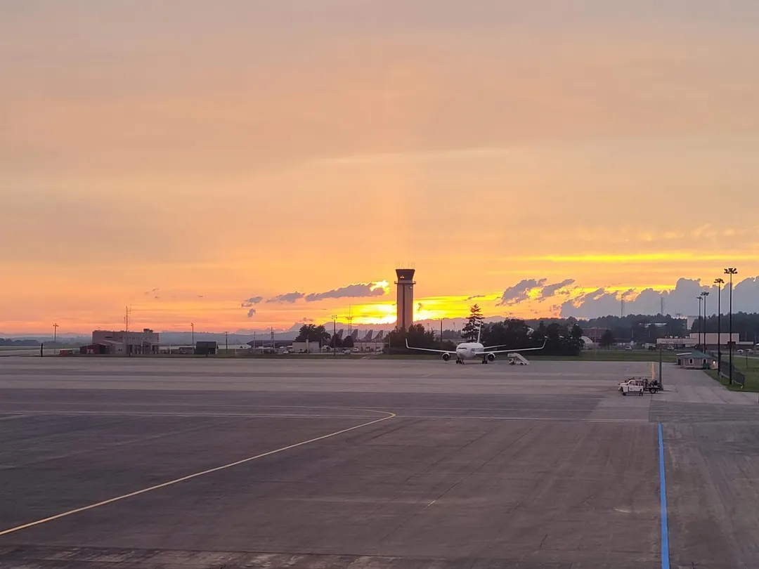 緬因州班戈國際機場。（圖／翻攝自FB@FlyBGR）