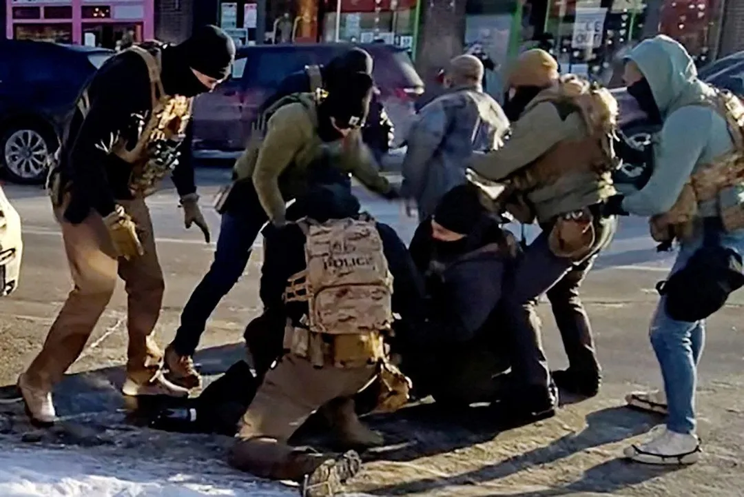 ICE在美國明尼蘇達州執法手段引爆爭議。（圖／路透社）