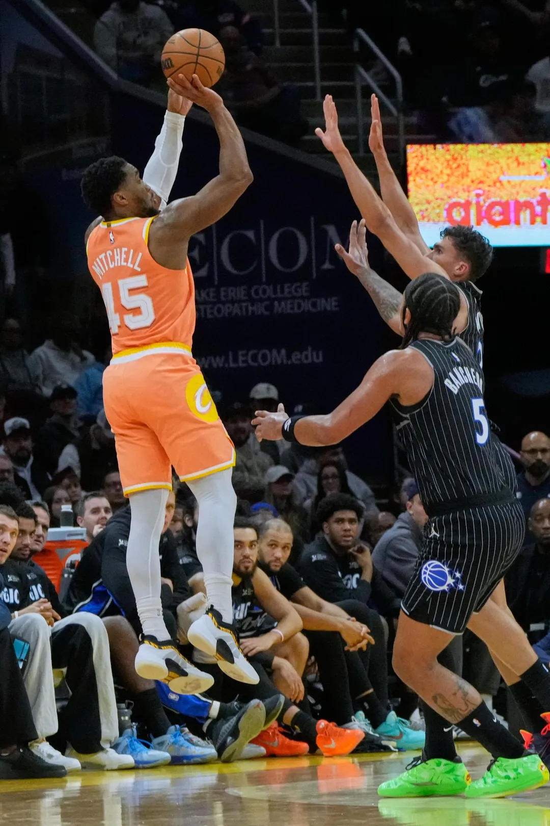 米切爾全場轟下45分率隊獲勝。（圖／美聯社）