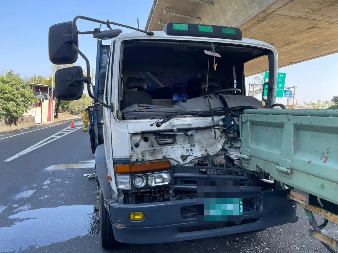 大貨車疑因煞車不及釀連環撞。（圖／警方提供）