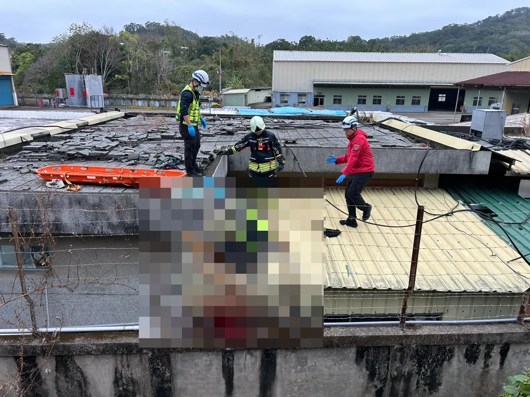 苗栗縣頭屋鄉台13線昨（28）日下午發生一起奪命車禍，兩名返鄉的大學生在騎車前往同學家途中發生意外，導致雙雙身亡。（圖／警方提供）