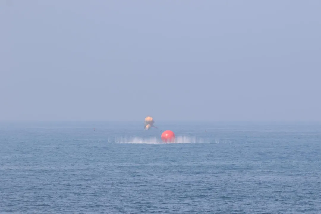 勁蜂一型滯空彈藥命中海上氣球。(圖/宋玉寧攝)