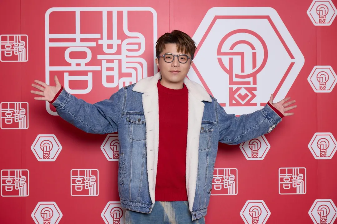 歌手小宇開心出席尾牙。（圖／喜鵲娛樂 提供）