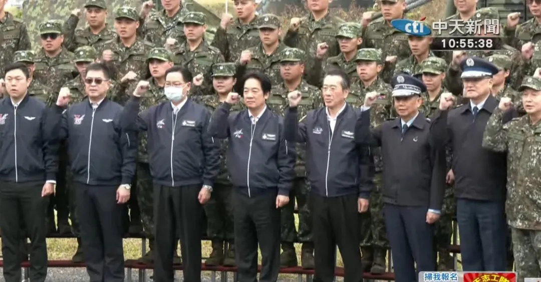賴清德總統在春節前夕到東部軍事基地勗勉軍士官兵。(中天新聞)