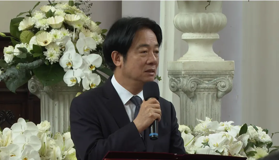 賴清德今（31）日上午前往濟南教會頒贈褒揚令予台灣戒嚴時期政治受難者關懷協會前會長劉金獅。（圖取自總統府官網）