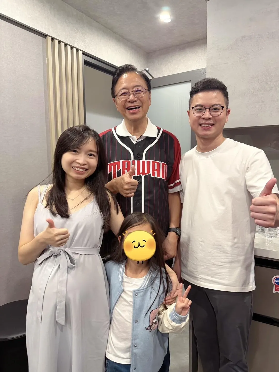 凌濤分享和桃園市長張善政的合照。（圖／凌濤臉書）