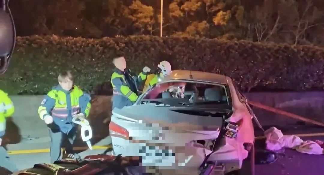 車禍現場。(圖/「台中道路救援支援組」拖吊團隊提供)
