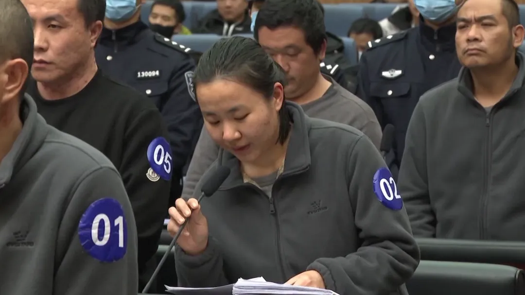 明珍珍在法庭上表示懺悔。（圖／CCTV+）