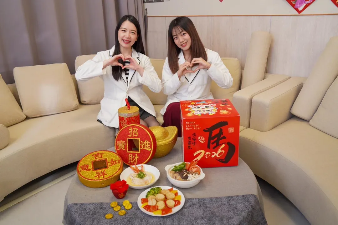 右為營養師黃家莚，左為營養師黃琳惠。（圖／中國醫藥大學新竹附設醫院）