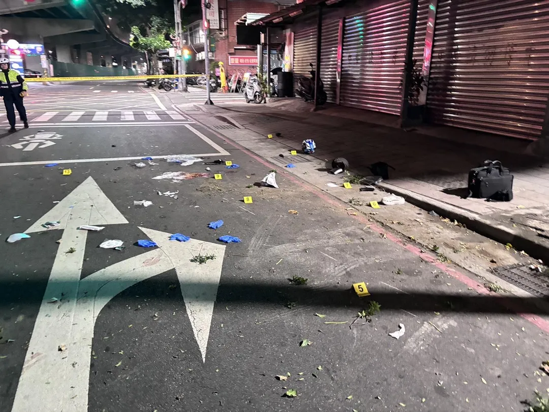 三重車禍。(圖/翻攝畫面,下同)