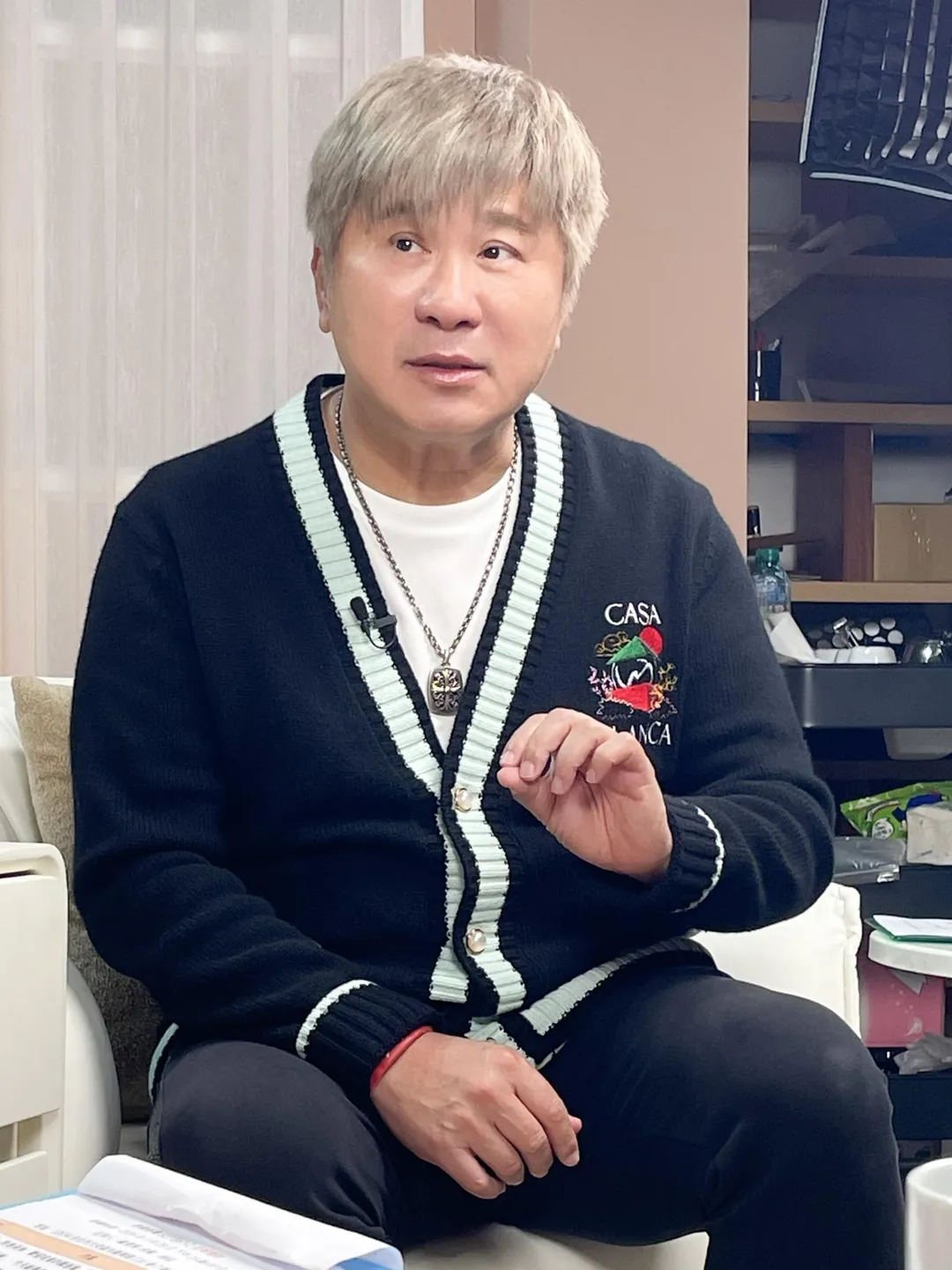 胡瓜分享過去的投資經歷。（圖／華視提供）