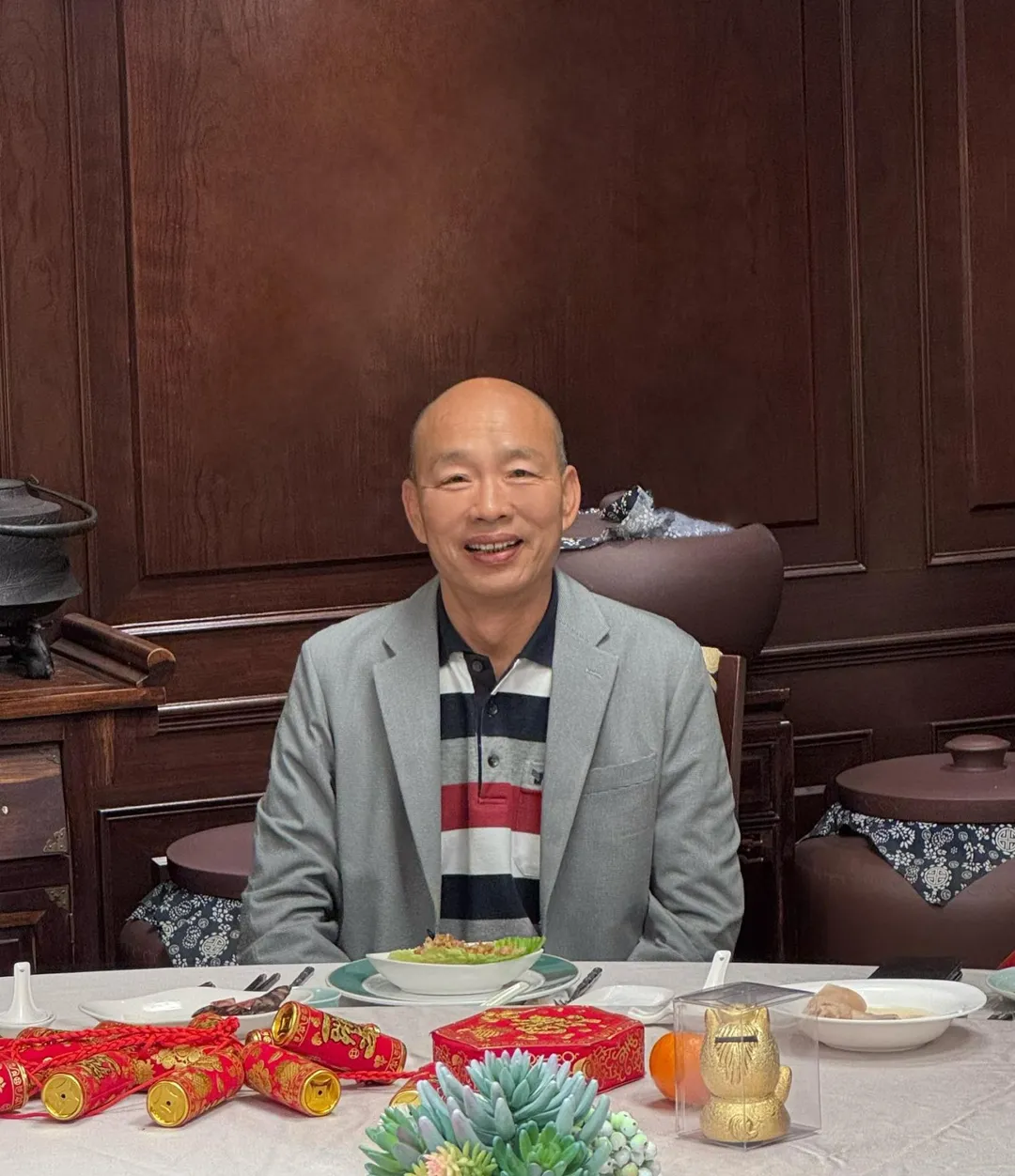 立法院長韓國瑜在臉書發文分享除夕夜菜色。(圖/韓國瑜臉書)