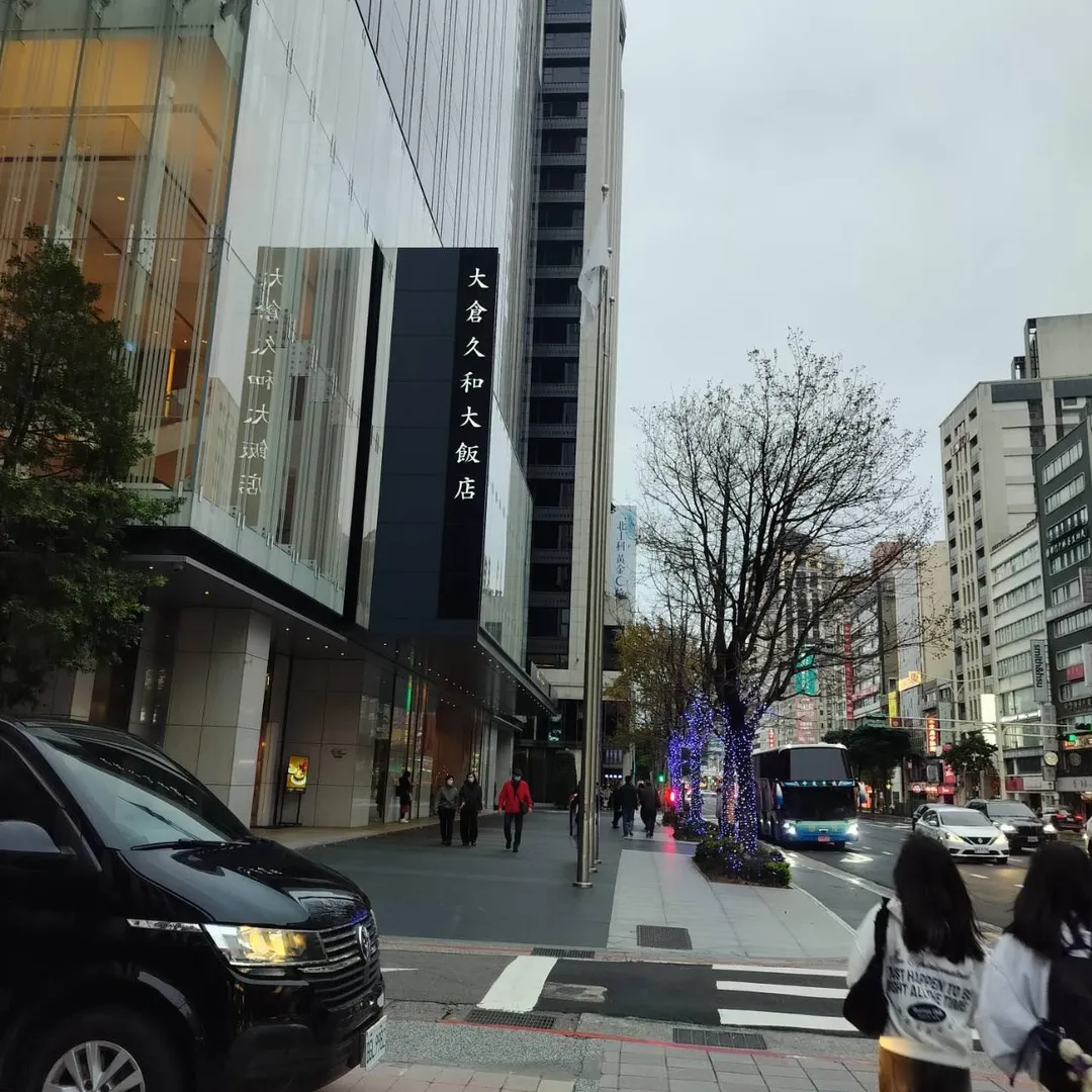 台北市中山區大倉久和飯店驚傳命案。（圖／翻攝畫面）