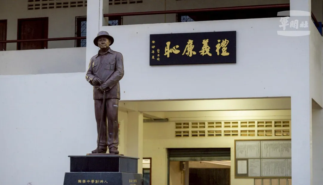 興華中學創辦人，段希文將軍雕像。（軍聞社陳軍均攝）
