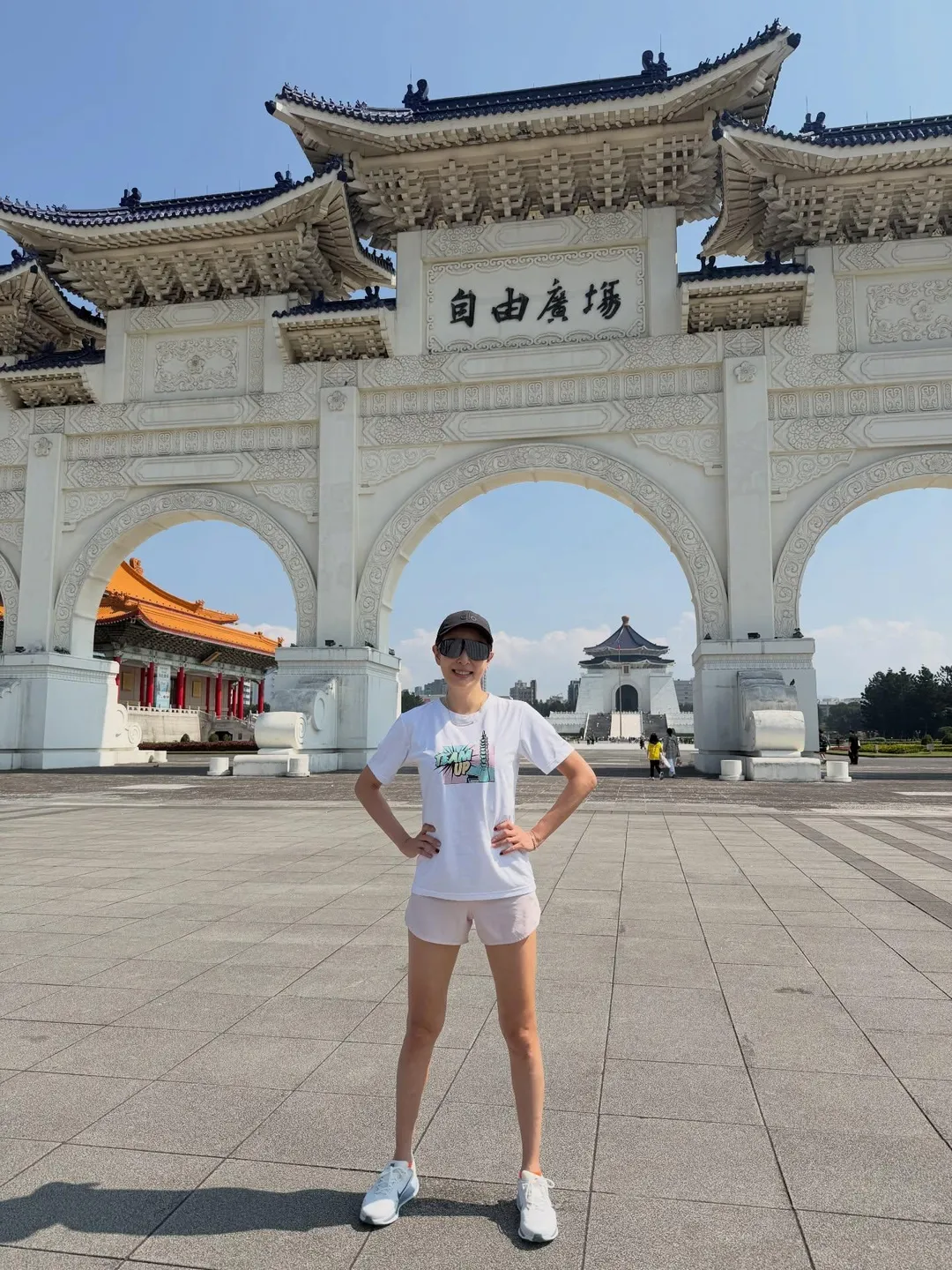 賈永婕去中正紀念堂參觀展覽。（圖／翻攝賈永婕的跑跳人生 臉書）