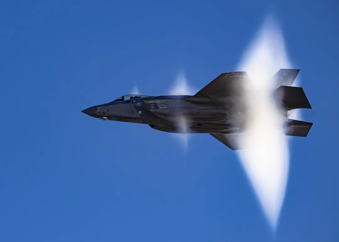 以色列F-35戰機在德黑蘭上空擊落伊朗俄製戰機（圖／美國空軍）