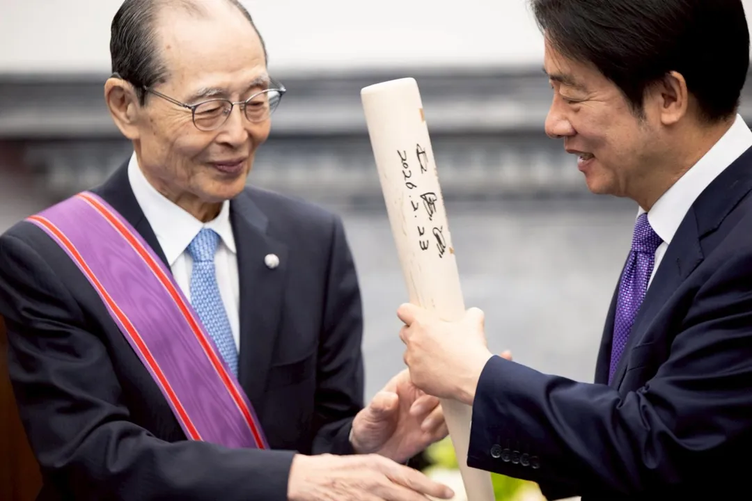 賴清德總統頒授棒球名將王貞治「一等景星勳章」（圖／總統府提供）