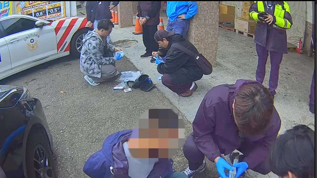 警方在國道休息站迅速逮捕涉案嫌犯。（圖／翻攝畫面）