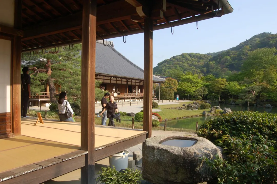 由天龍寺望向嵐山。（圖／黃宏輝提供）