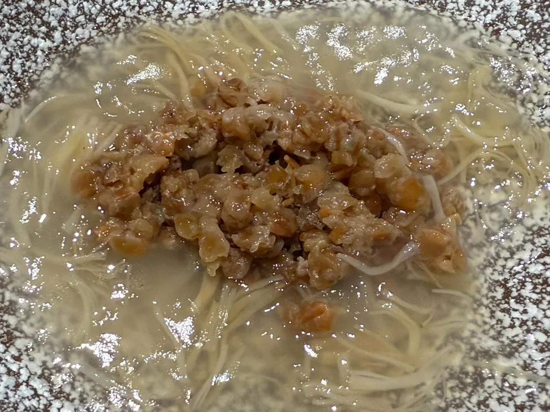蒸熟的蕎麥。（圖／黃宏輝提供）