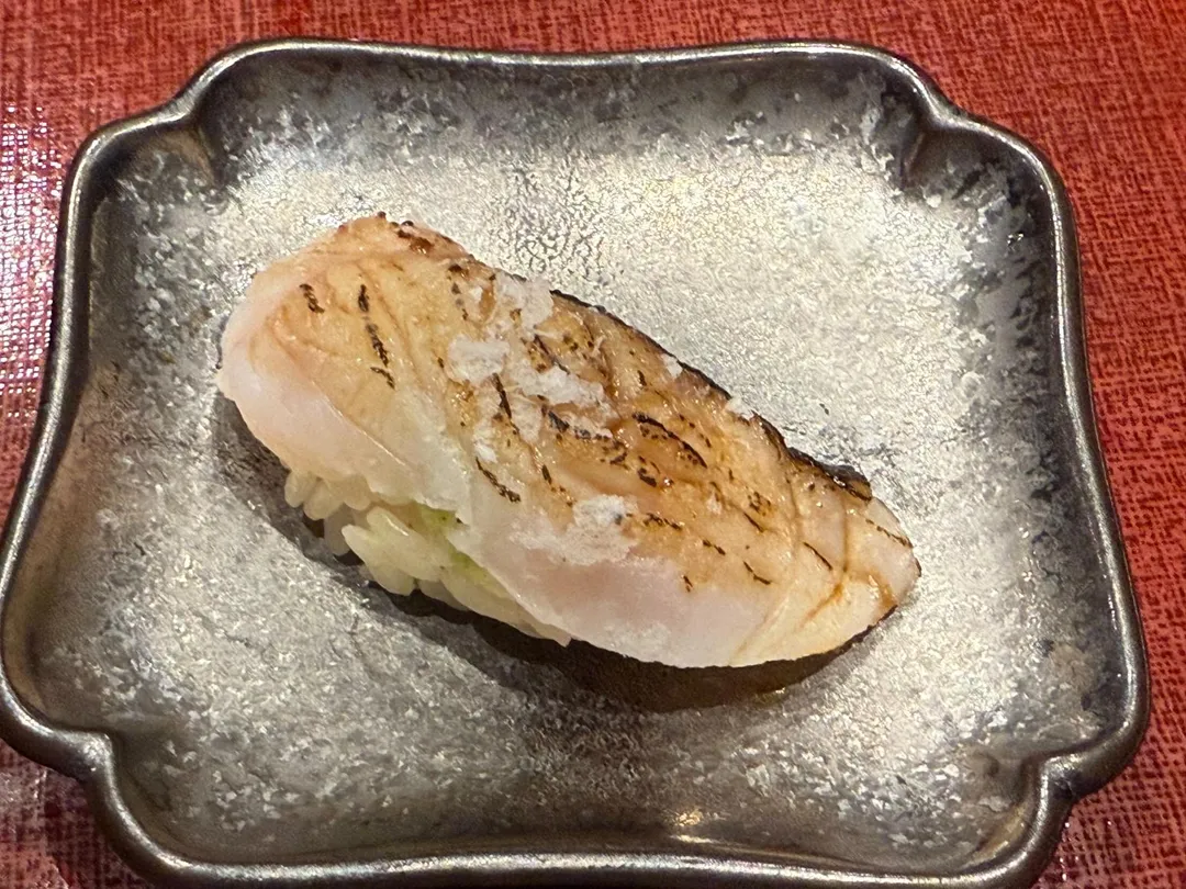 紅喉握壽司。（圖／黃宏輝提供）