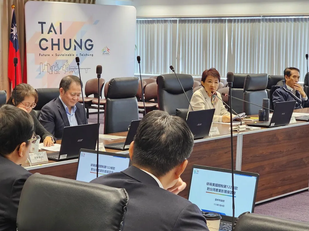 盧秀燕呼籲賴政府，應該比照韓國給產業界指引，如果要申請退稅的話，即時提供業者協助跟指導。（圖/台中市府提供）