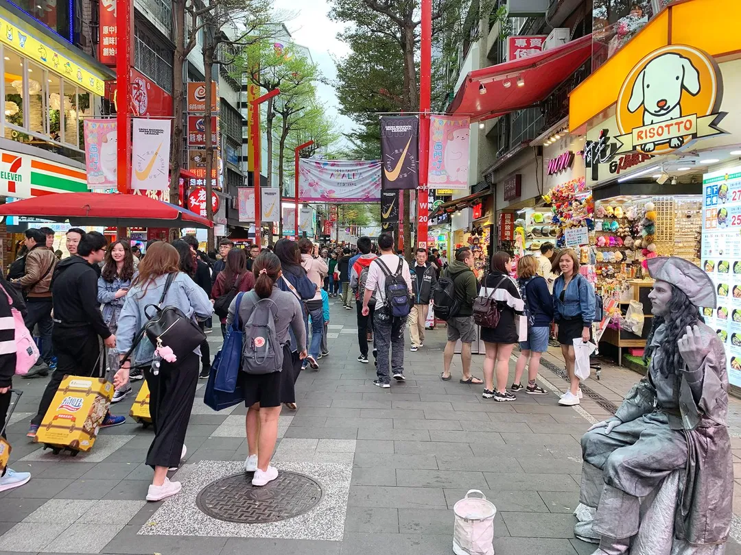 最近有南韓遊客爆料在西門町購物時，店家不僅賣得更貴，還多收500元又拒絕他們退貨，讓該遊客對台灣印象大打折扣。（示意圖／翻攝自交通部觀光署觀光資訊網）