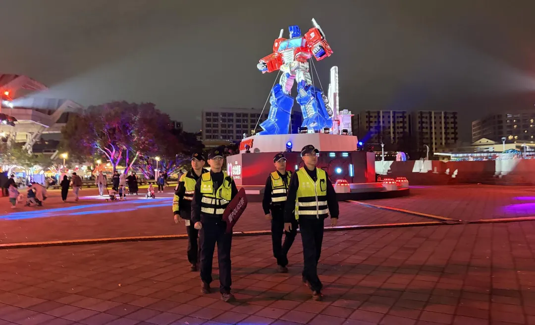中山分局警方在花博展區加派警力維安。(圖/翻攝畫面)