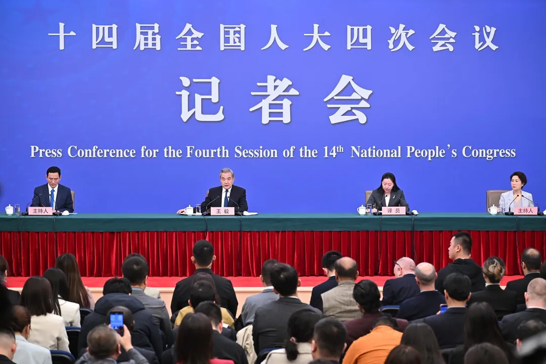 陸第十四屆全國人大四次會議舉行記者會，王毅答記者問。（圖／新華社）