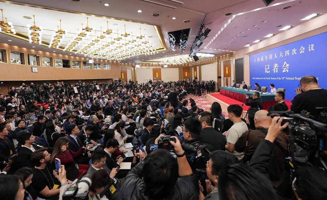 十四屆全國人大四次會議的外長記者會上。（圖／新華社）