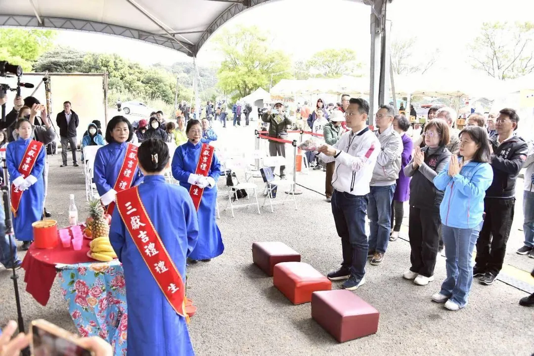 魯冰花季結合天穿日，桃園市副市長蘇俊賓參與活動。（桃園市政府客家事務局提供）