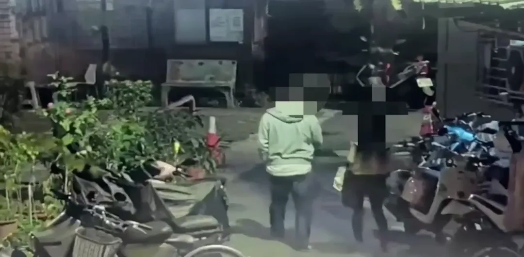 曾男跟女友前往女方前男友住處。（圖／警方提供）