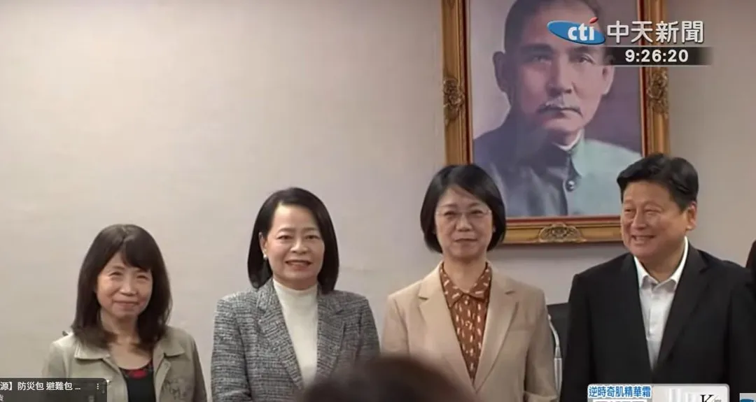 立法院今（11日）各委員會舉行召委選舉，藍白展現合作。（中天新聞）