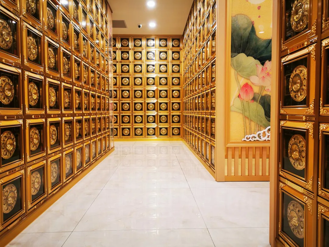 楊登嵙列出清明節掃墓祭拜供品的7大注意事項。（示意圖／楊登嵙提供）