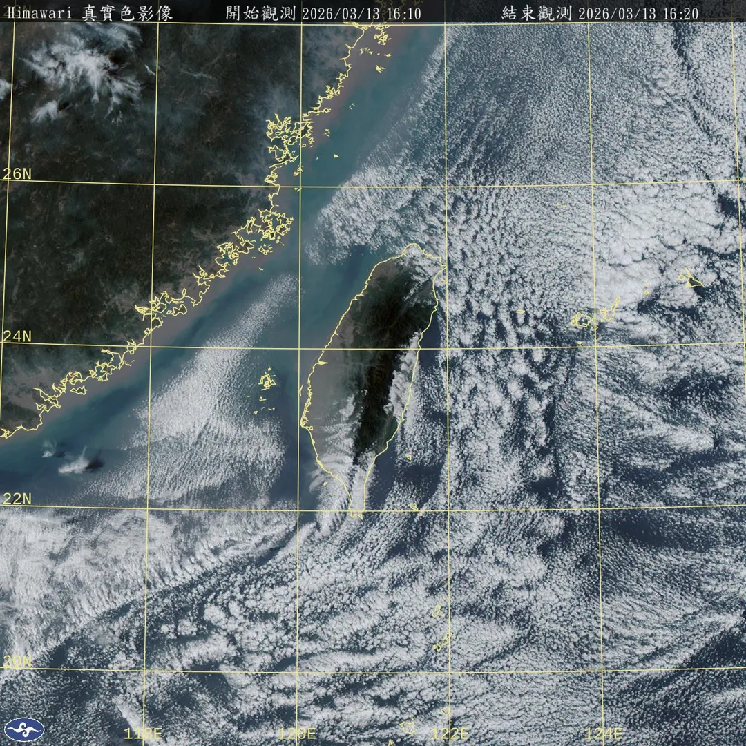 氣象資料顯示，新北、桃園、新竹等13個縣市有機會出現攝氏10度以下低溫，已發布黃色燈號警戒，提醒民眾做好保暖準備。（資料照／中天新聞）