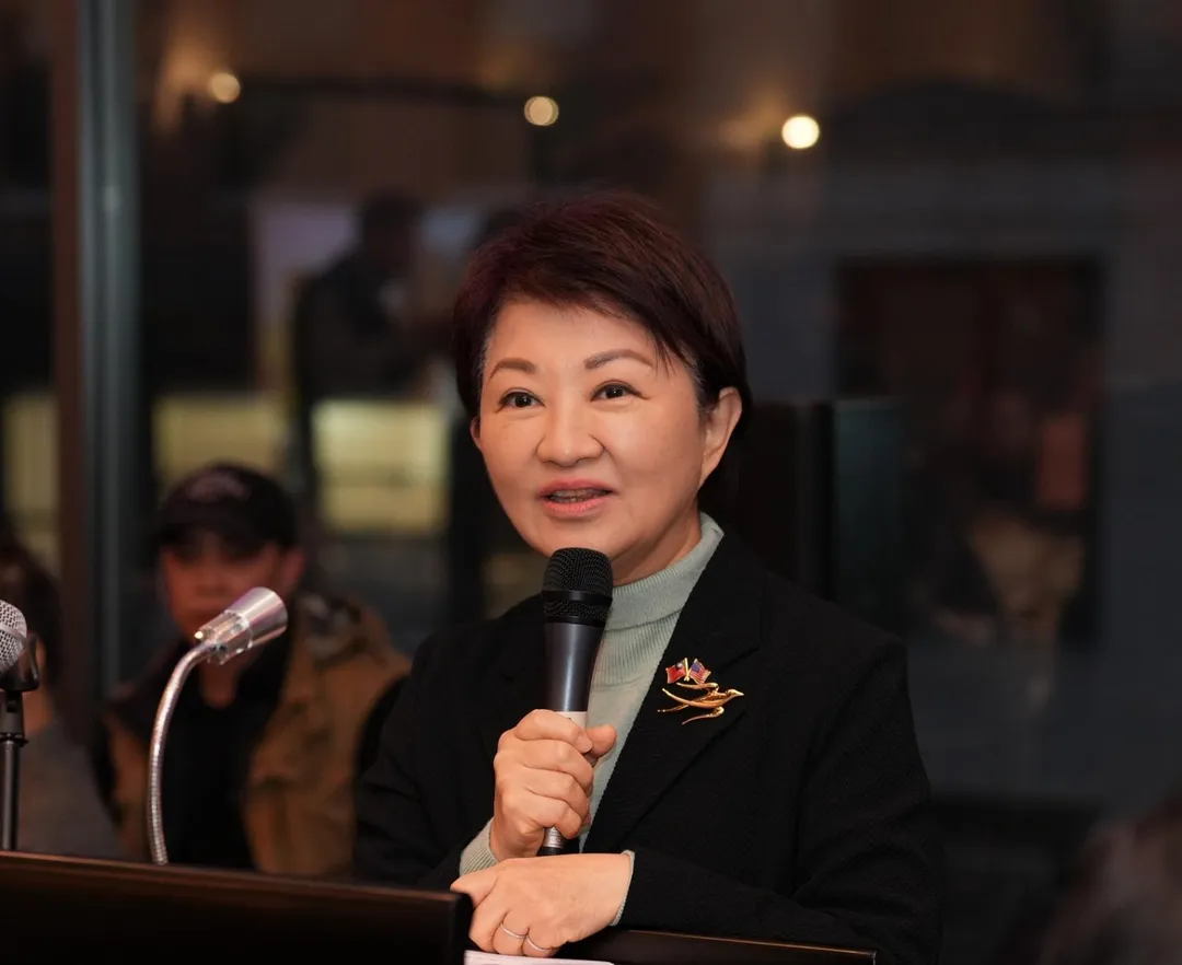 台中市長盧秀燕訪美行程進入第二天晚上，於美東時間3/13受邀於波士頓僑宴發表「團結真有力、家和萬事興」演說。（圖/市府提供）